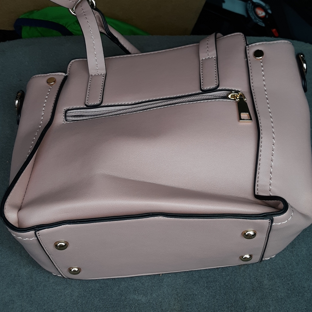 Purse - Picture 3 of 4